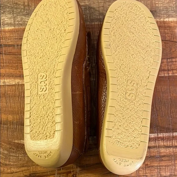 SAS Brown Leather Loafers with Tassels, Women’s Size 9, Run Small - Picture 6 of 8